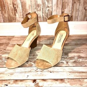 Michael by Michael Shannon new with box tan wedges